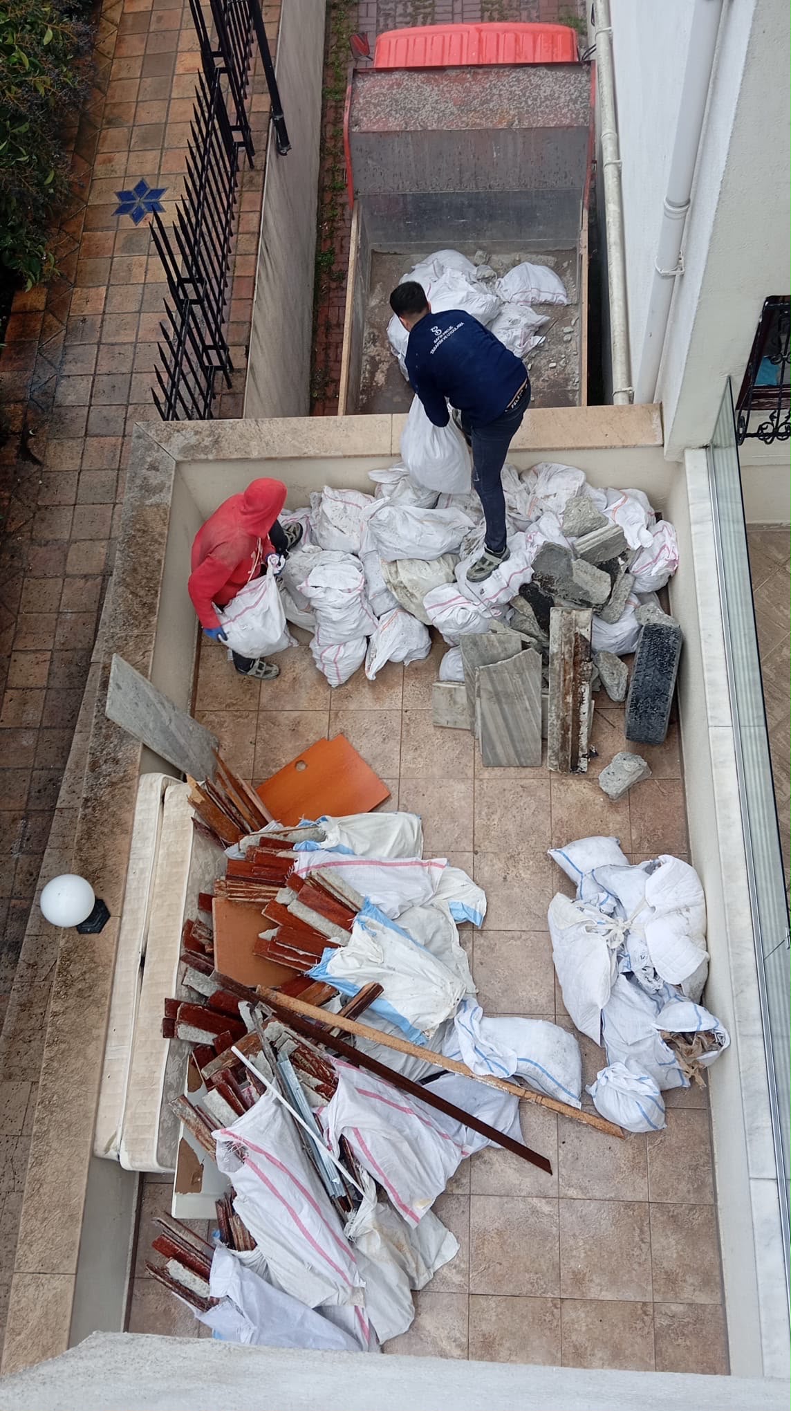 Beton kırma ve duvar kırma çalışması